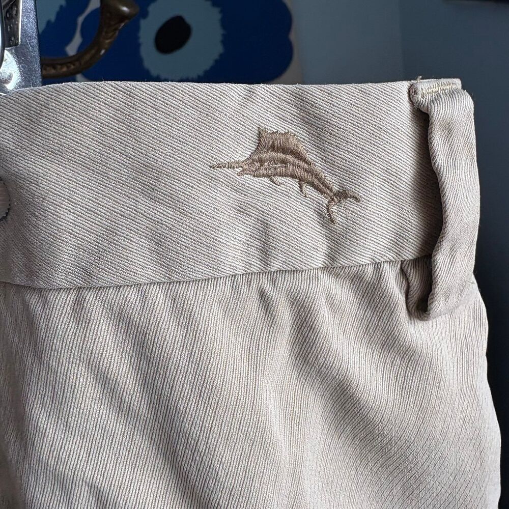 Tommy Bahama Big & Tall Silk Golf Shorts Khaki Tan Pleated Luxury Men’s 44R - Picture 6 of 8